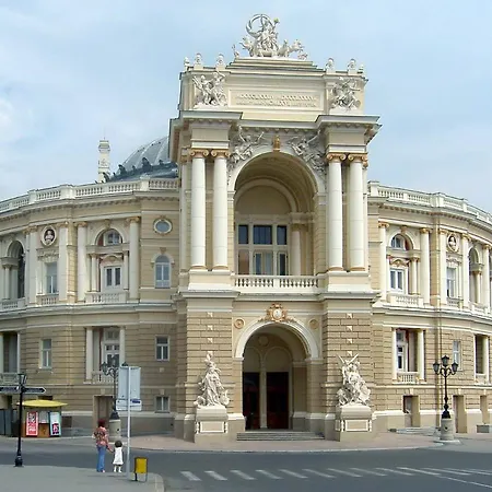 Vip Na Derebasovskoi Apartament