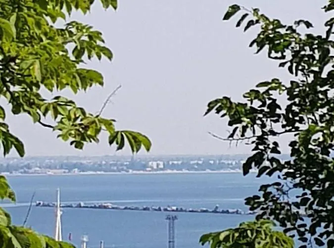 Apartament Vip Na Derebasovskoi